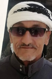 خُذْ العَسل واطْرَحْ الظَّرْفْ 