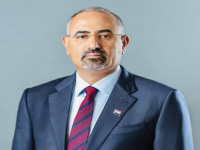 الرئيس الزُبيدي يُعزّي في وفاة الدكتور عبدالباقي عبدالله